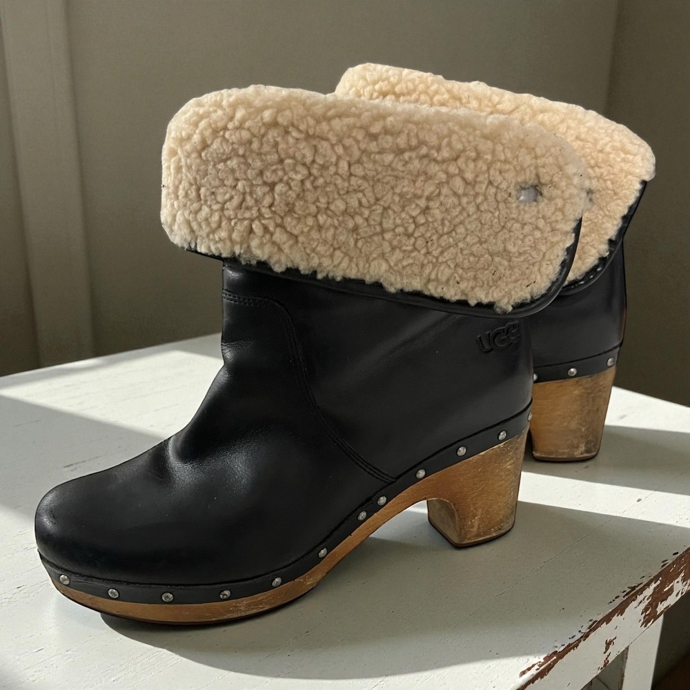 UGG Lynnea 1958 Shearling Clog Boots –‎ Black Leather Wood Heel Size 7